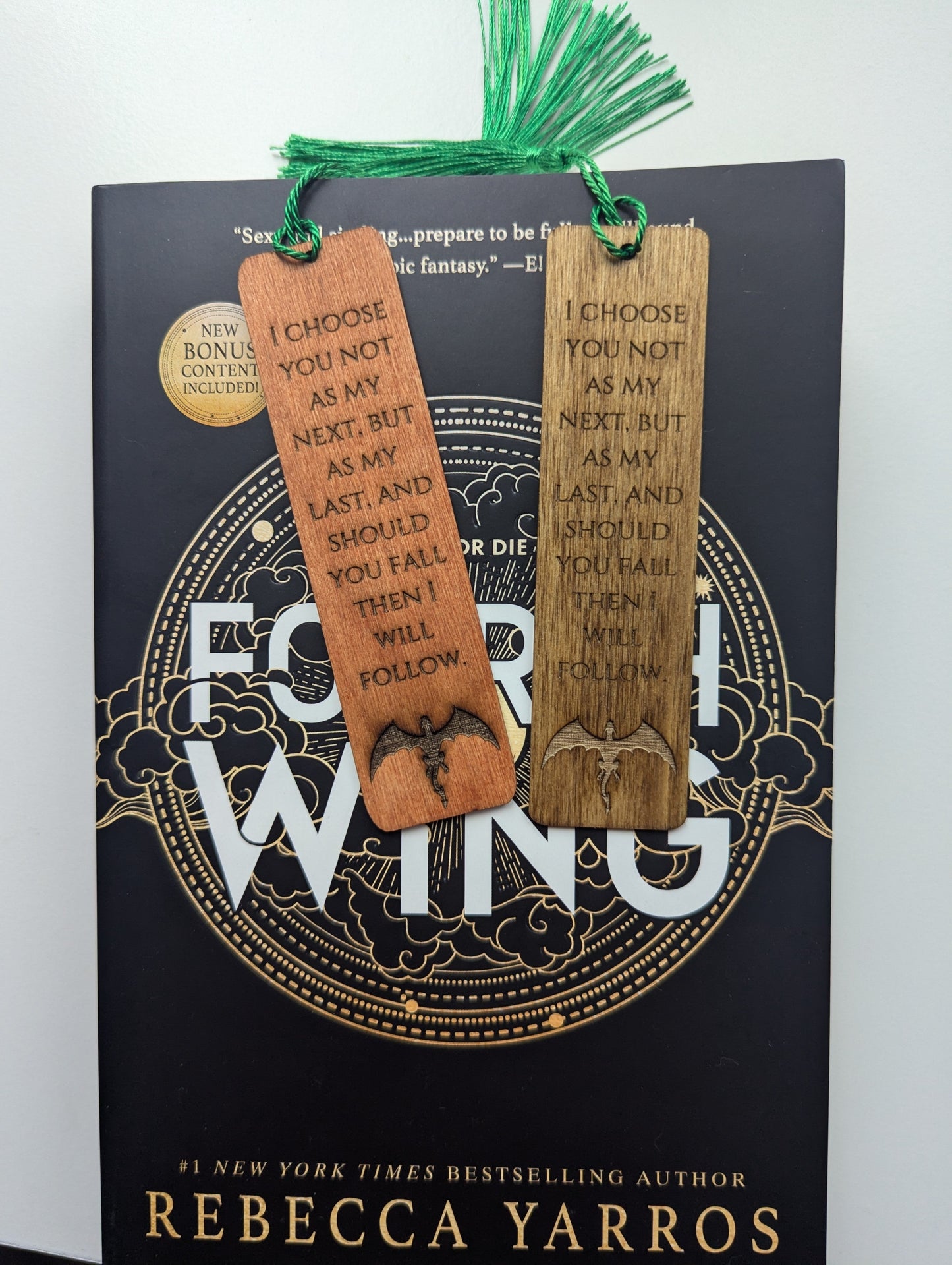 alt="Engraved wooden Fourth Wing bookmark with quote 'I Choose you'"